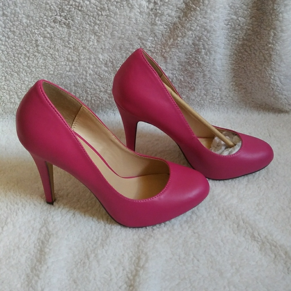 Michael Antonio Fuchsia Heels